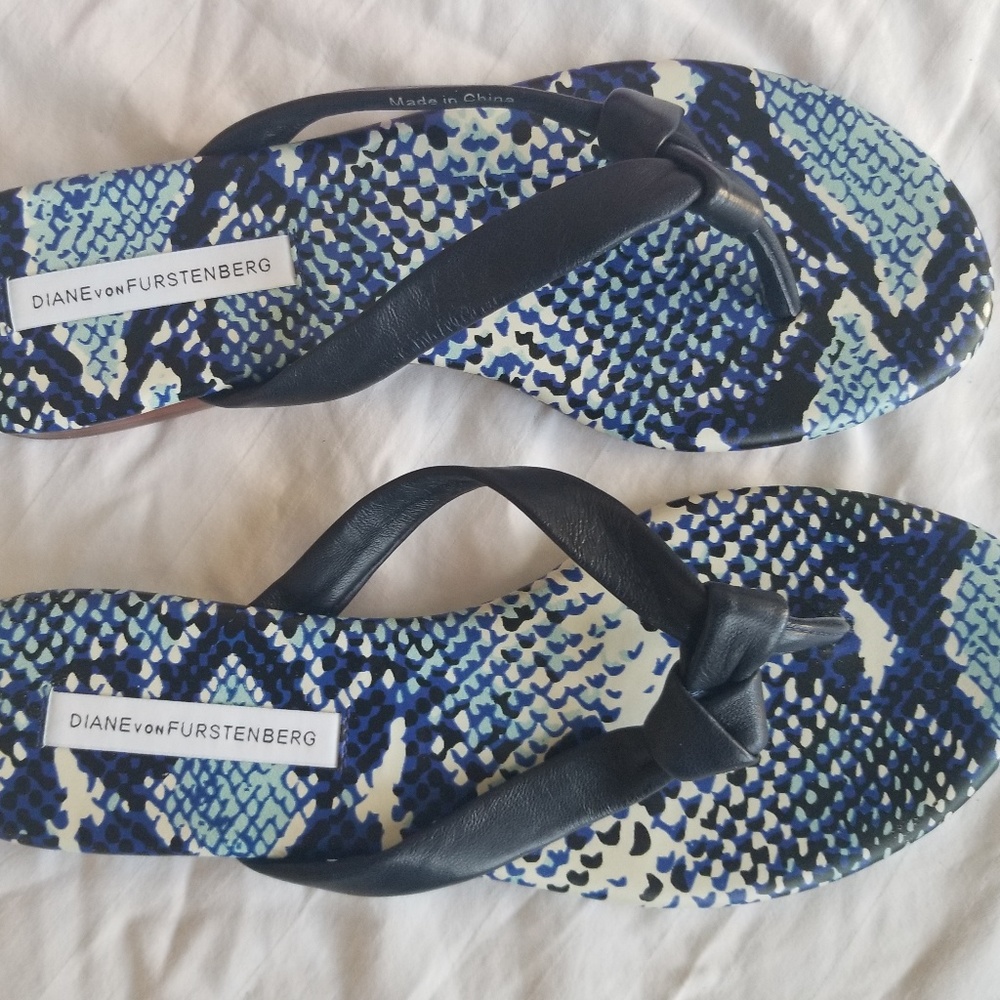 Diane Von Furstenberg, Sandal,  new w/ box sz 6M
